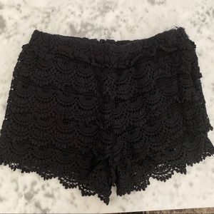 Zara lace black shorts